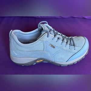 Dansko women’s light blue sneakers 37